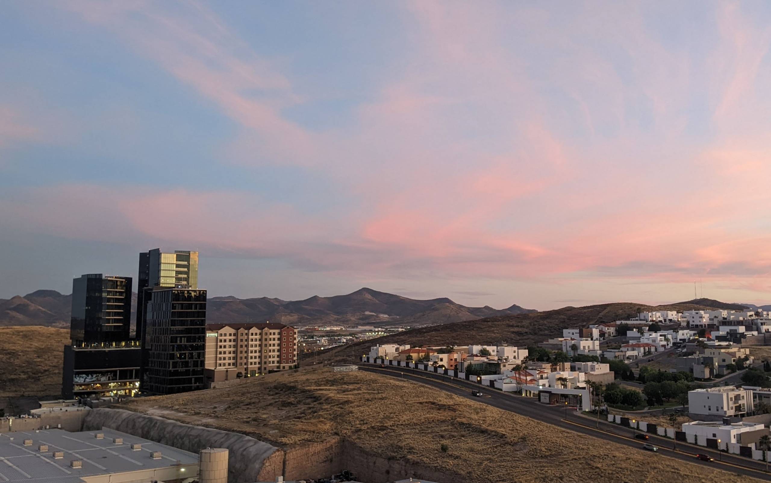 PXL 20230420 014302035.MP