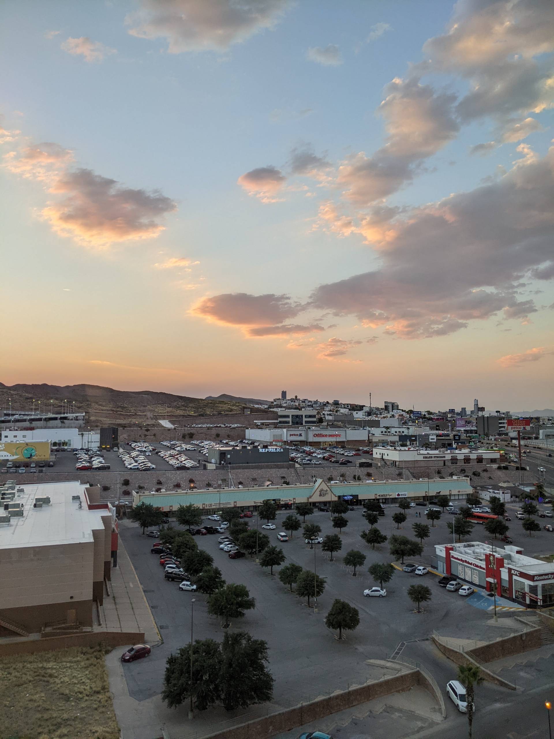 PXL 20230616 020101942.MP